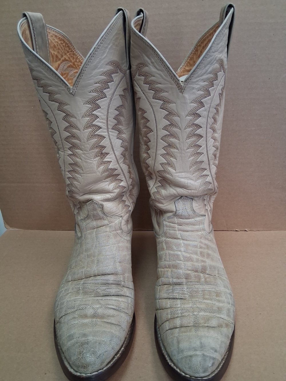Cream Color Justin Boots - Elephant, Size 7 D , Item 143
